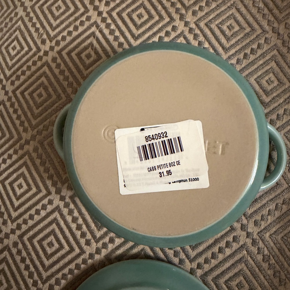 Le Creuset Petite Round Cocette 8 Oz rare light blue color - Picture 3 of 6